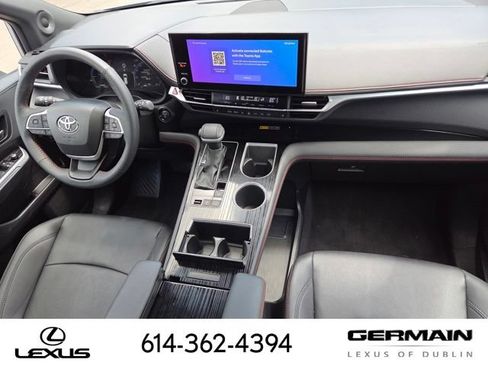 Used 2025 Toyota Sienna XSE w/ XSE Plus Package AWD/4WD image 29