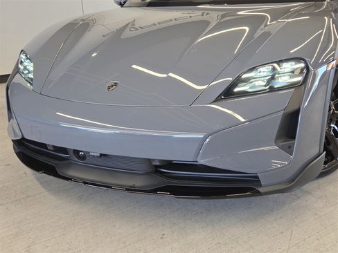 New 2026 Porsche Taycan Cross Turismo image 28