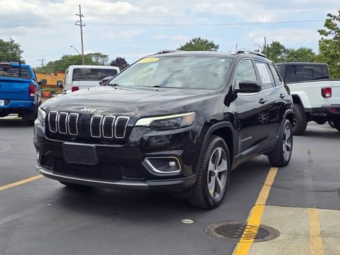 Used 2019 Jeep Cherokee Limited AWD/4WD image 2
