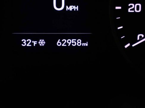 Used 2021 Hyundai Tucson Limited w/ Cargo Package image 38