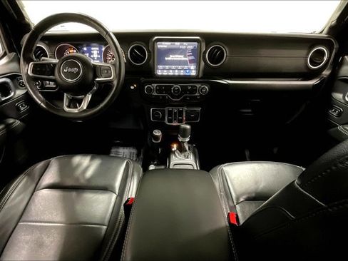 Used 2022 Jeep Wrangler Unlimited Sahara w/ Cold Weather Group image 15