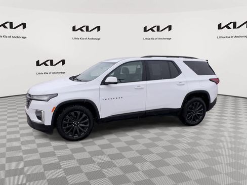 Used 2023 Chevrolet Traverse RS image 4