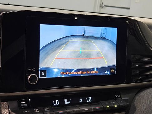 Used 2025 Toyota Camry LE FWD image 30