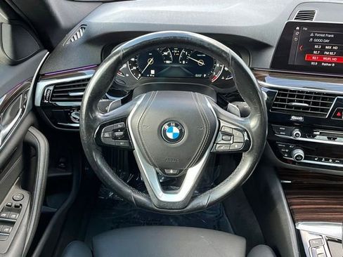 Used 2019 BMW 530i xDrive w/ Convenience Package AWD/4WD image 12