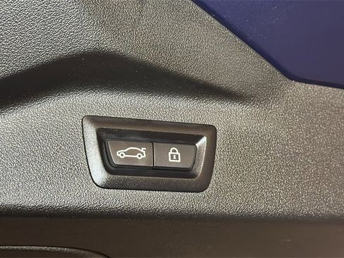 Used 2022 BMW X7 xDrive40i w/ Premium Package image 19