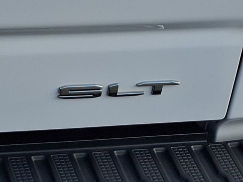 Used 2023 GMC Sierra 1500 SLT w/ SLT Premium Package image 29