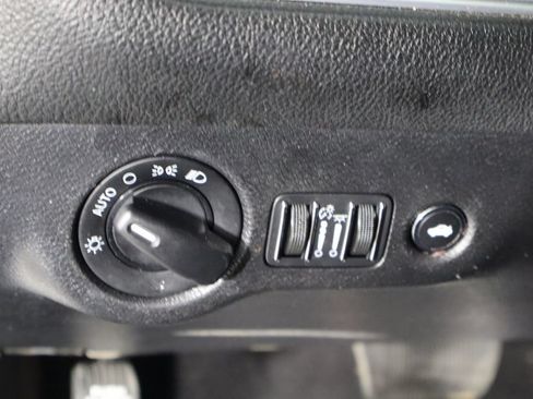 Used 2021 Dodge Challenger SXT RWD image 22