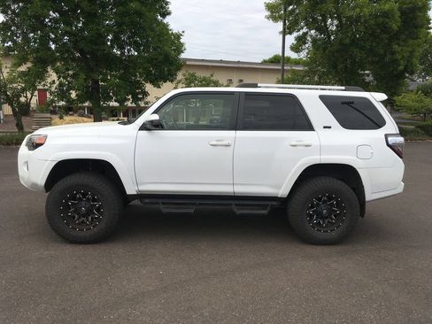 Used 2021 Toyota 4Runner SR5 w/ Wilderness Package (TMS) AWD/4WD image 3