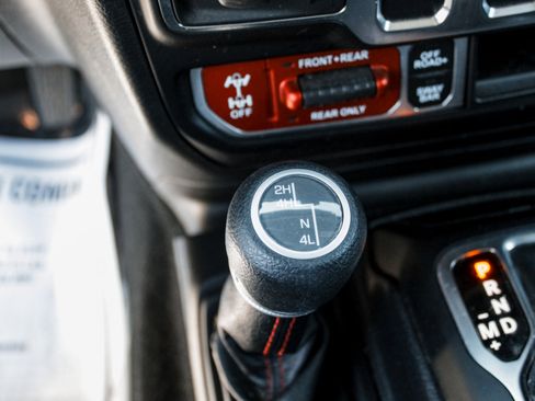 Used 2021 Jeep Wrangler Rubicon AWD/4WD image 22
