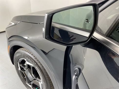 New 2026 Kia Sportage EX w/ EX Panorama Roof Package image 13