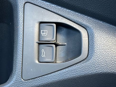Certified 2023 Volkswagen Jetta SE w/ Panoramic Sunroof Package FWD image 29