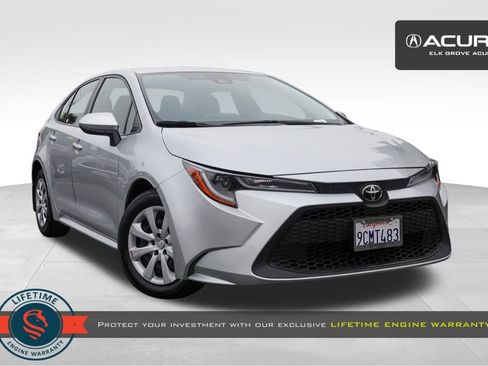 Used 2022 Toyota Corolla LE image 1