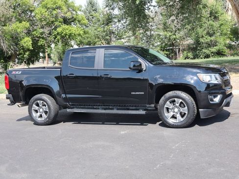 Used 2016 Chevrolet Colorado Z71 AWD/4WD image 2