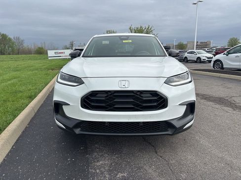 Used 2024 Honda HR-V Sport image 2