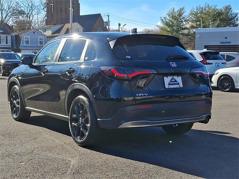 Certified 2023 Honda HR-V Sport image 4
