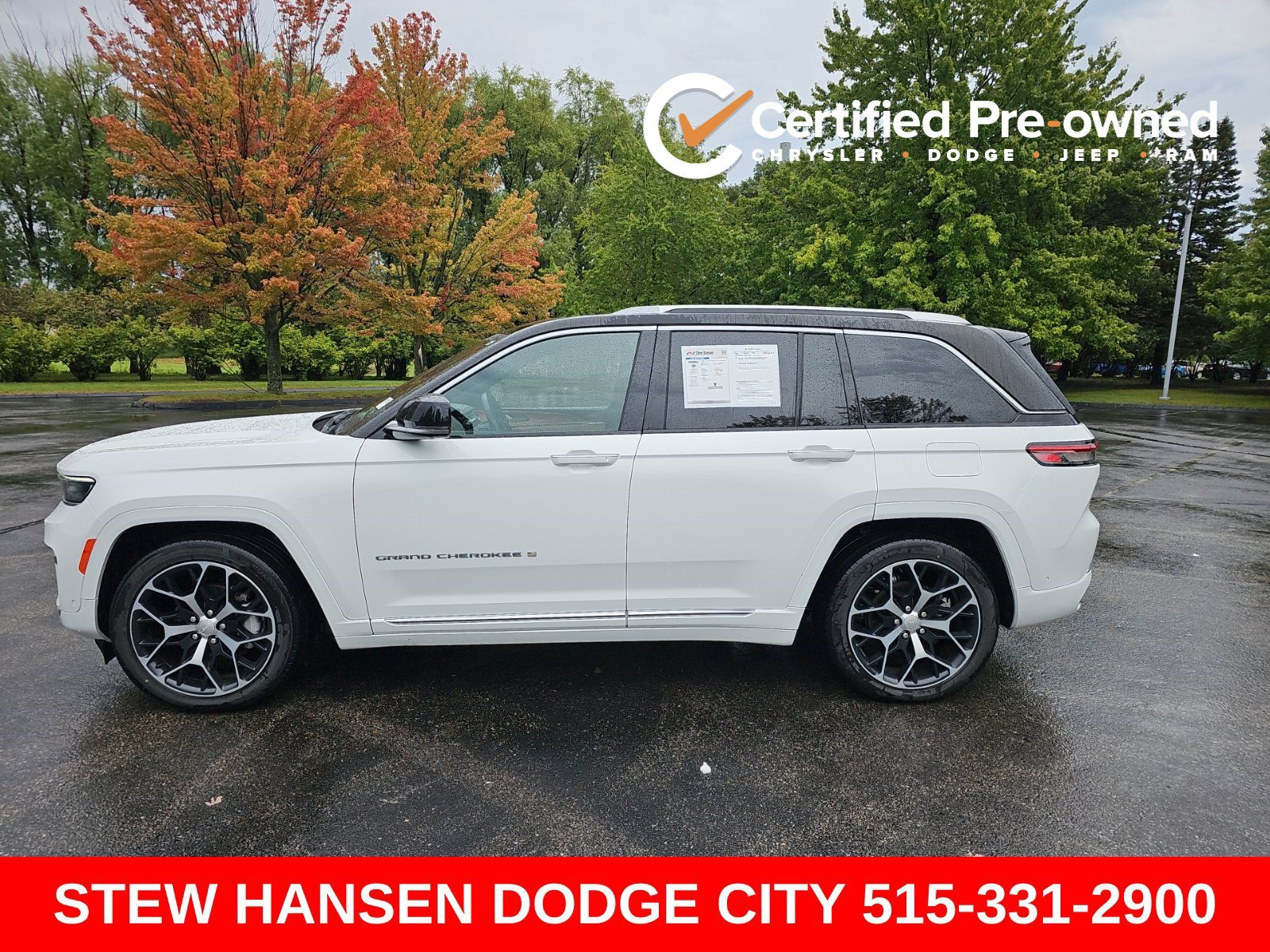 Used 2023 Jeep Grand Cherokee Summit AWD/4WD image 1