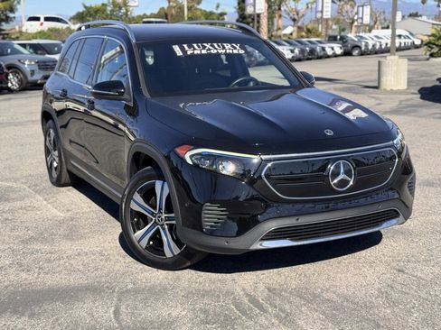 Used 2023 Mercedes-Benz EQB 300 4MATIC image 2
