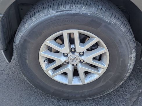 Used 2015 Nissan Frontier SV w/ SV Value Truck Package image 13