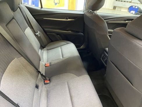 Used 2025 Toyota Camry LE FWD image 28
