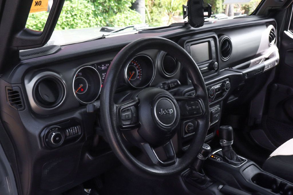 Used 2021 Jeep Wrangler Sport AWD/4WD image 21