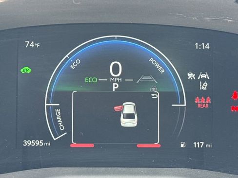 Used 2025 Toyota Camry SE FWD image 17