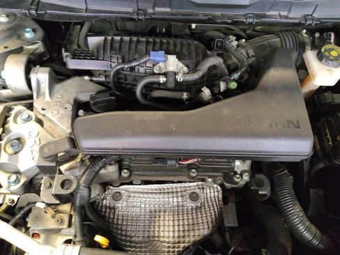 Used 2017 Nissan Rogue SV image 30