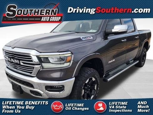 Used 2022 RAM 1500 Laramie AWD/4WD image 1
