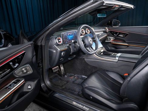 Certified 2025 Mercedes-Benz CLE 300 4MATIC Cabriolet image 15