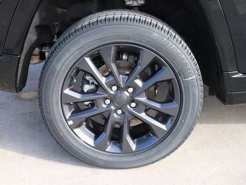 New 2026 Jeep Grand Cherokee Limited image 21