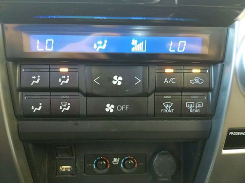 Used 2022 Toyota 4Runner Limited AWD/4WD image 21