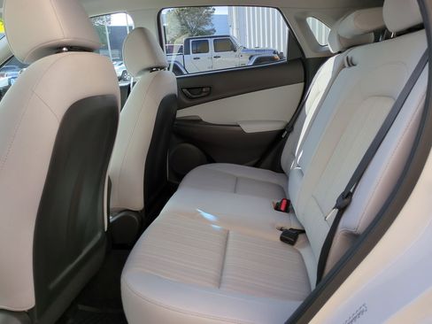 Certified 2022 Hyundai Kona SEL image 13