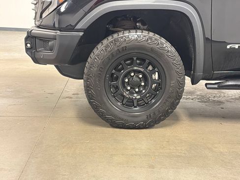 Used 2023 GMC Sierra 1500 AT4X w/ AT4X AEV Edition AWD/4WD image 11