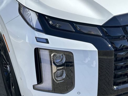 Used 2025 Hyundai Palisade Calligraphy image 8