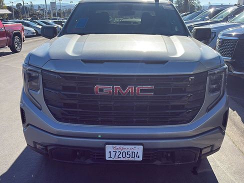 Used 2025 GMC Sierra 1500 Elevation image 2