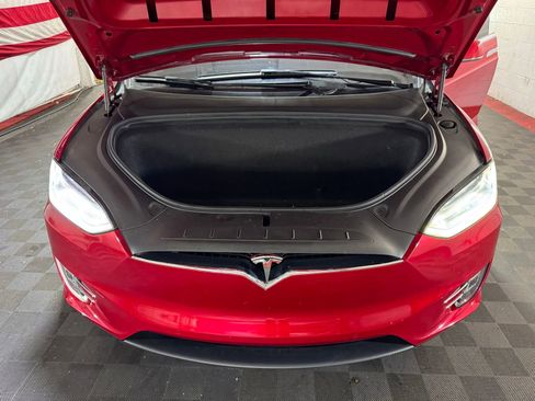 Used 2018 Tesla Model X P100D image 32