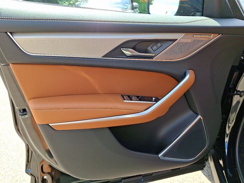 New 2026 Jaguar F-PACE R-Dynamic S image 5