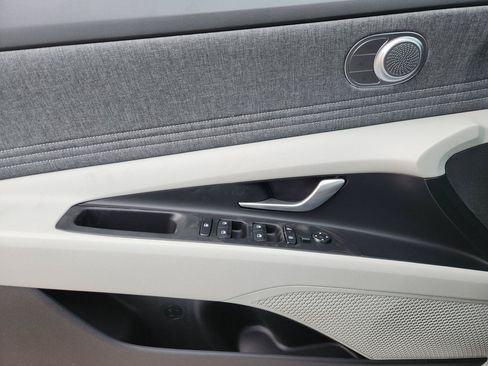New 2026 Hyundai Elantra Limited w/ Cargo Package FWD image 23