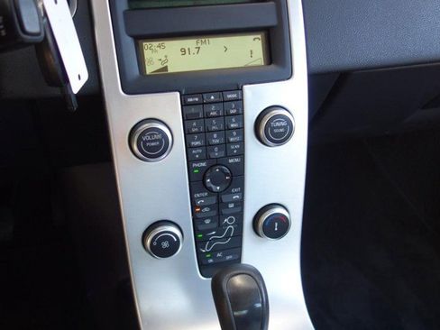 Used 2011 Volvo S40 T5 image 11