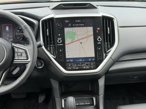 Used 2025 Subaru Ascent Limited AWD/4WD image 26