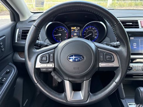 Used 2017 Subaru Outback 3.6R Limited AWD/4WD image 14