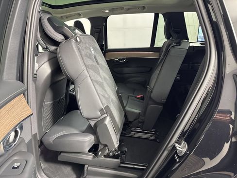 Used 2025 Volvo XC90 B6 Plus AWD/4WD image 20