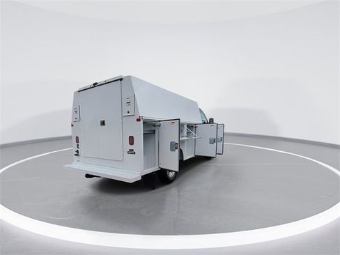 New 2025 GMC Savana 3500 w/ Power Convenience Package image 8