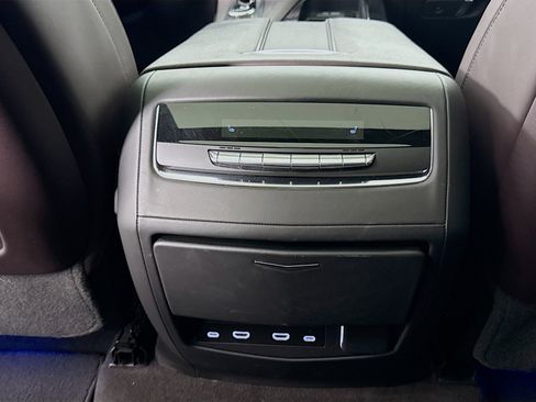 Used 2024 Cadillac Escalade V w/ Heavy-Duty Trailer Package AWD/4WD image 30