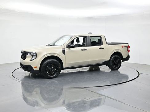 Certified 2025 Ford Maverick XLT w/ XLT Luxury Package AWD/4WD image 5