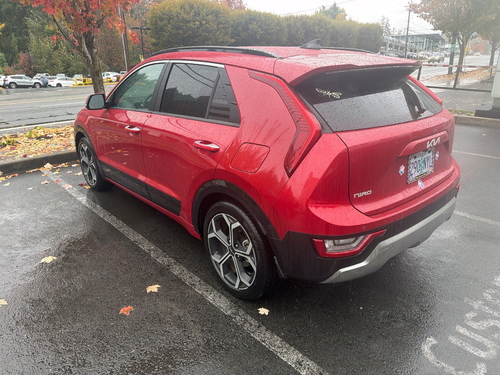 Used 2023 Kia Niro SX Touring FWD image 11
