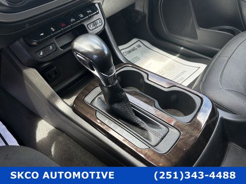 Used 2022 GMC Canyon Elevation w/ Elevation Premium Package RWD image 22