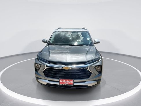 Used 2024 Chevrolet TrailBlazer LT w/ Driver Confidence Package FWD image 3