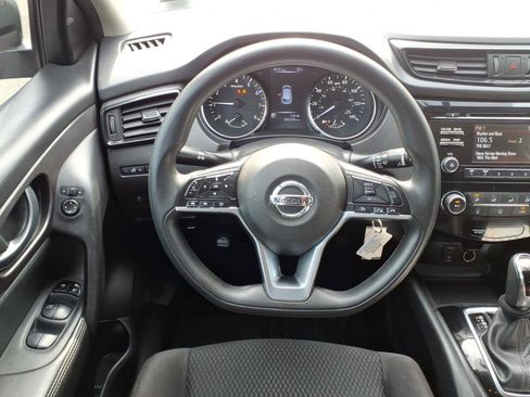 Used 2018 Nissan Rogue Sport S AWD/4WD image 5