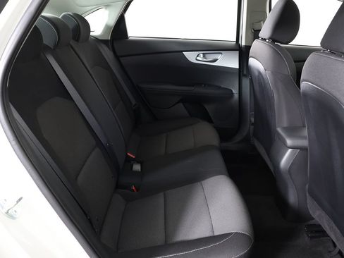 Used 2024 Kia Forte LXS w/ LXS Technology Package FWD image 32