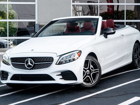Used 2021 Mercedes-Benz C 300 4MATIC Cabriolet image 2